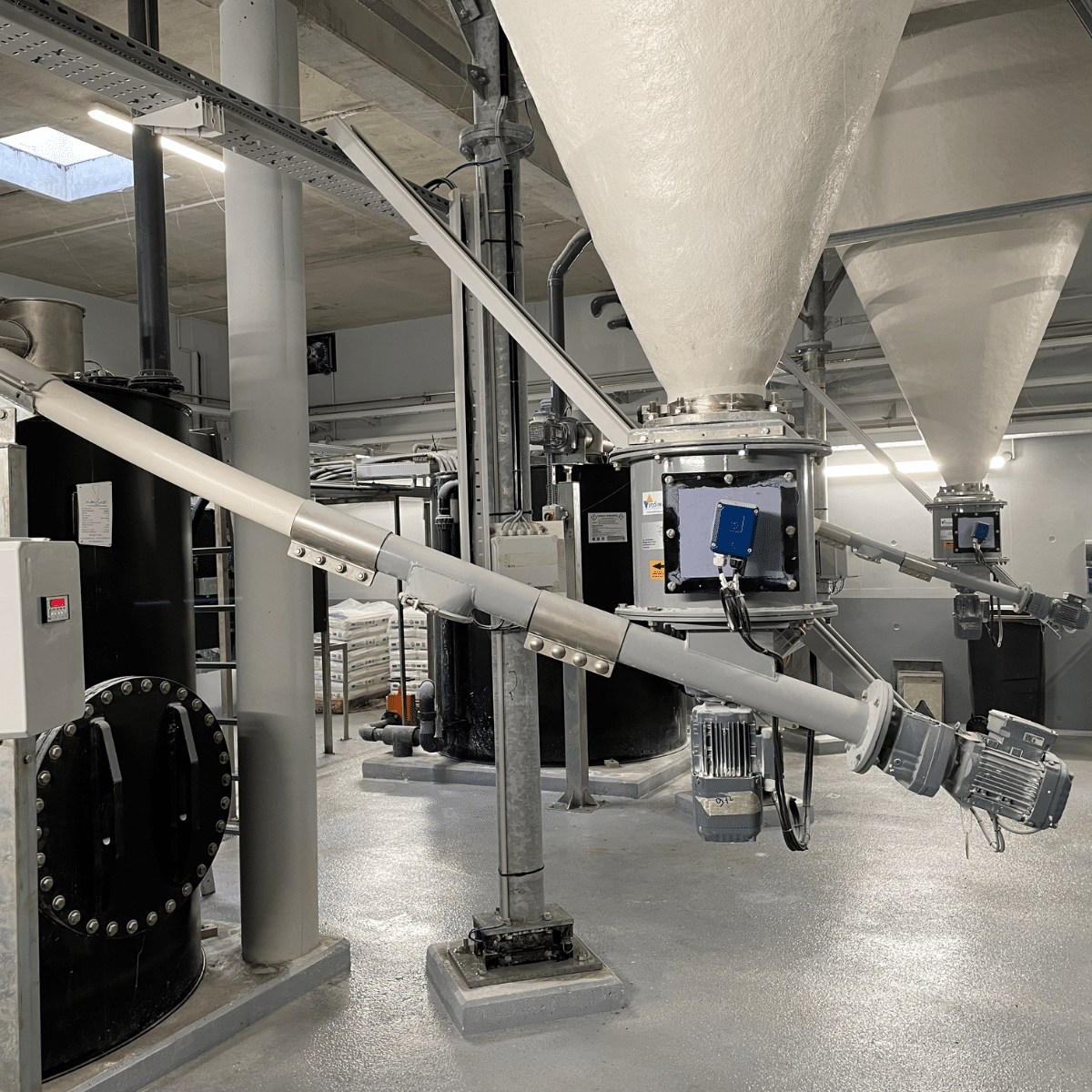 Dévouteurs doseurs sous silos - injection de chaux